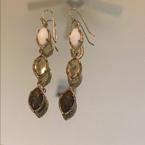 Kendra Scott 3 stone earrings!